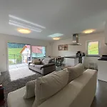 Number 8 Appartement
