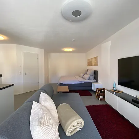 Number 8 Apartman *